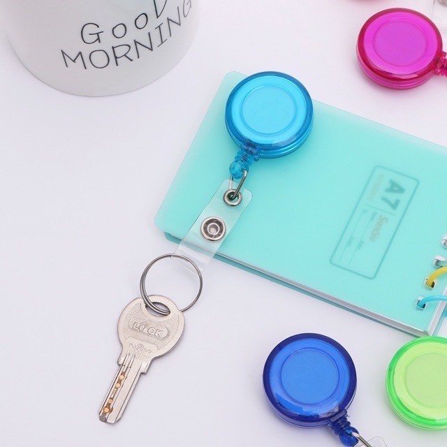 Dây đeo thẻ YOYO mặt cười dạng rút
