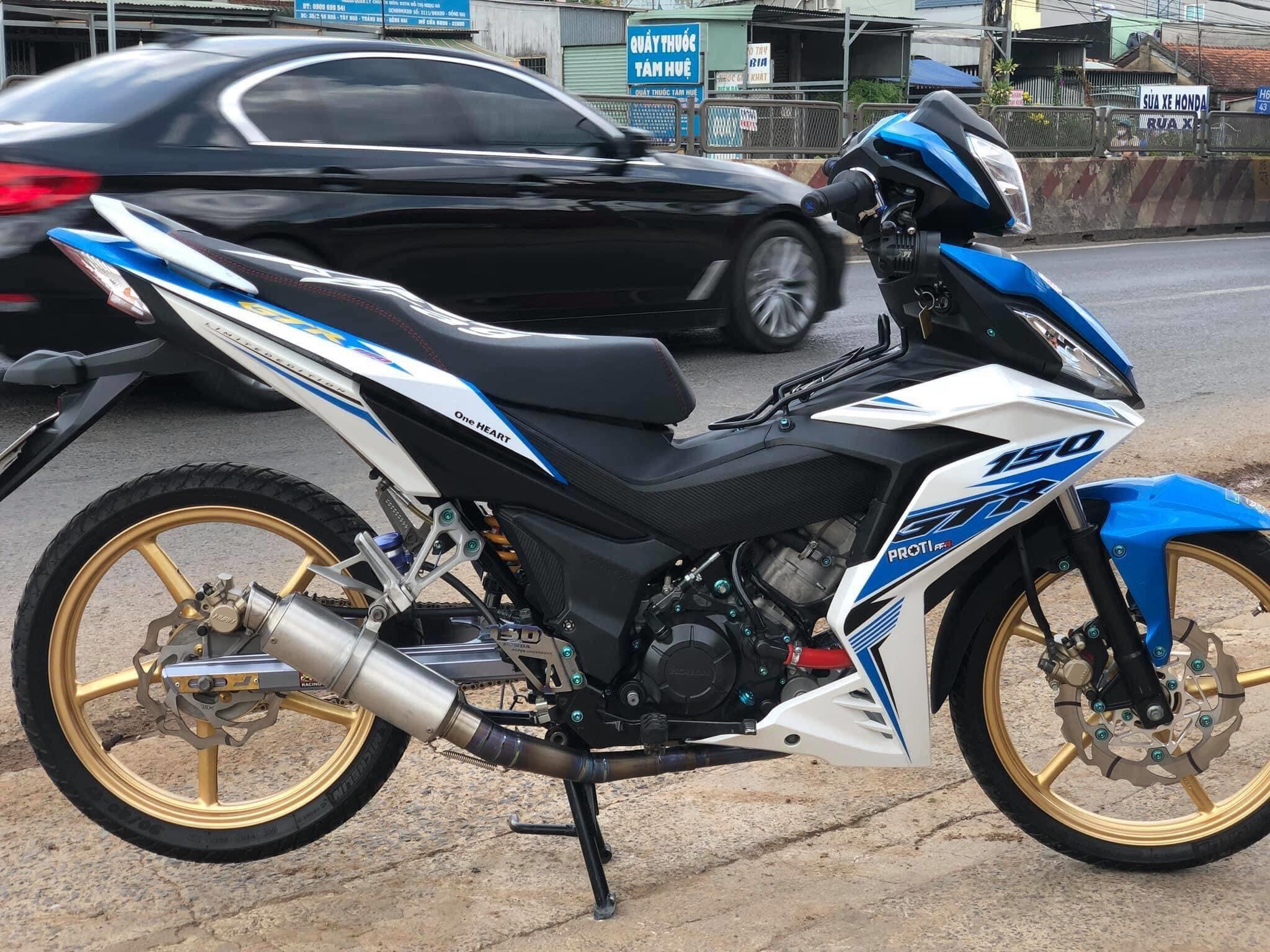 Tem rời winner sọc dán xe xanh trắng