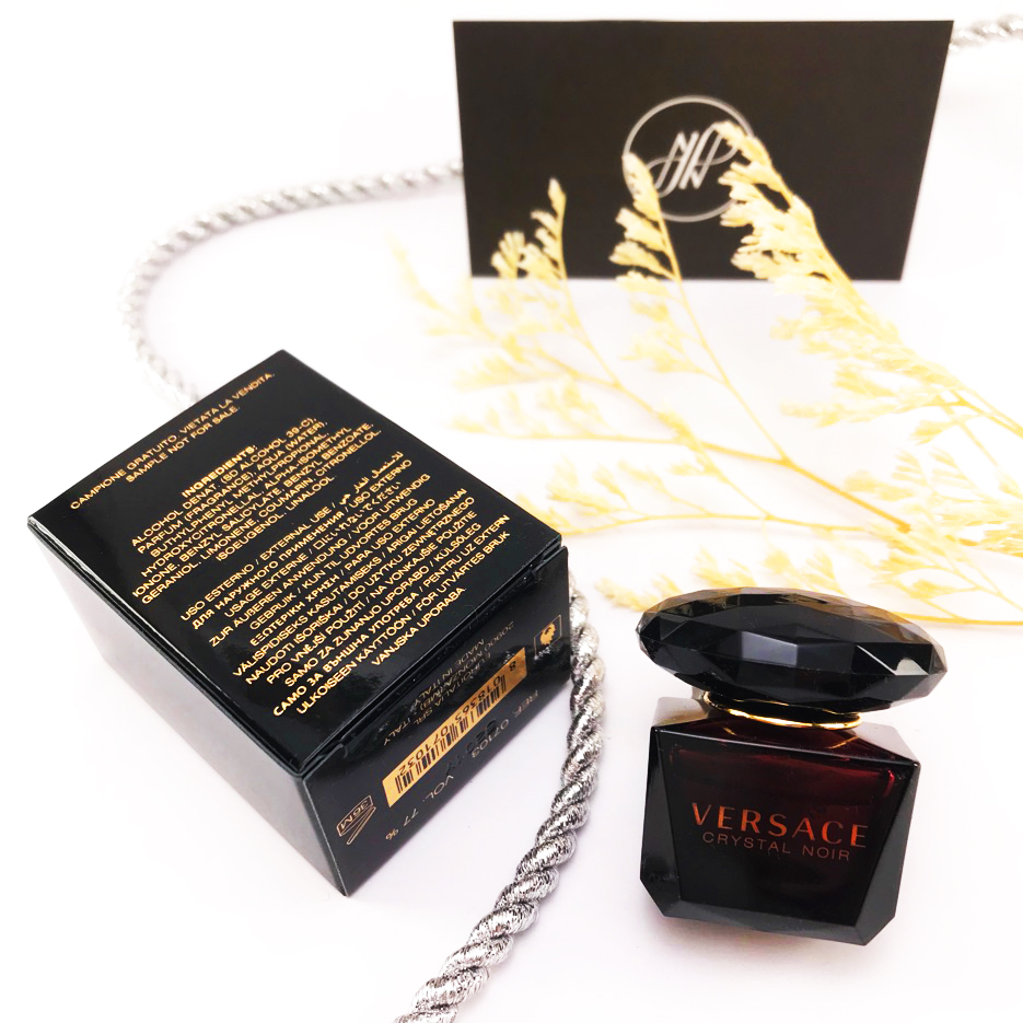 Nước hoa nữ V.E.R.S.A.C.E Crystal Noir Eau De Toilette 5ml