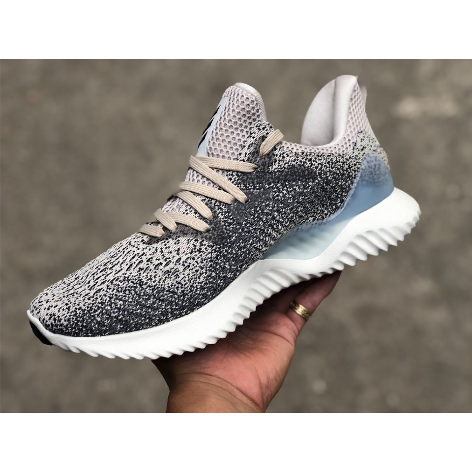 Giày AlphaBounce Xám Tiêu Nam Nữ 11 Cao Cấp Full Box [ Sướng Sneaker ]