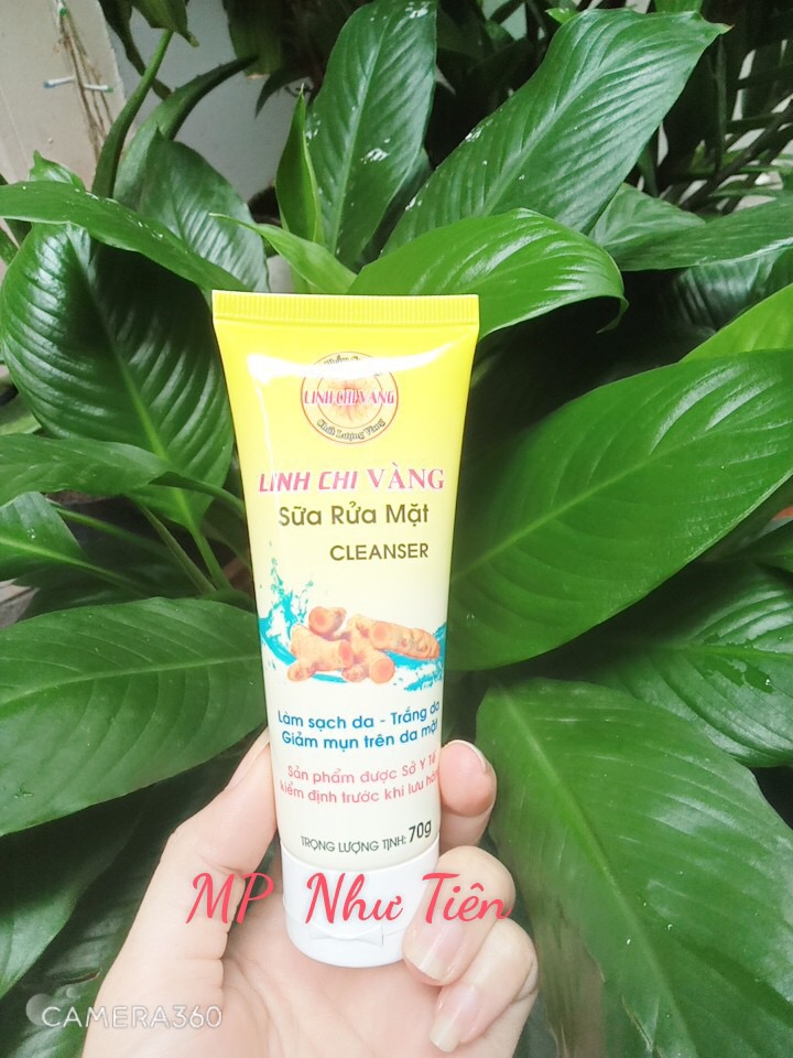 Sữa rửa mặt sạch mụn trắng da linh chi vàng