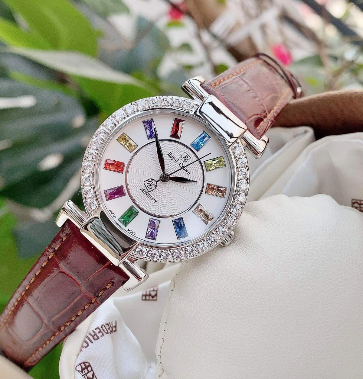 Đồng hồ nữ Royal Crown 4606 đính đá