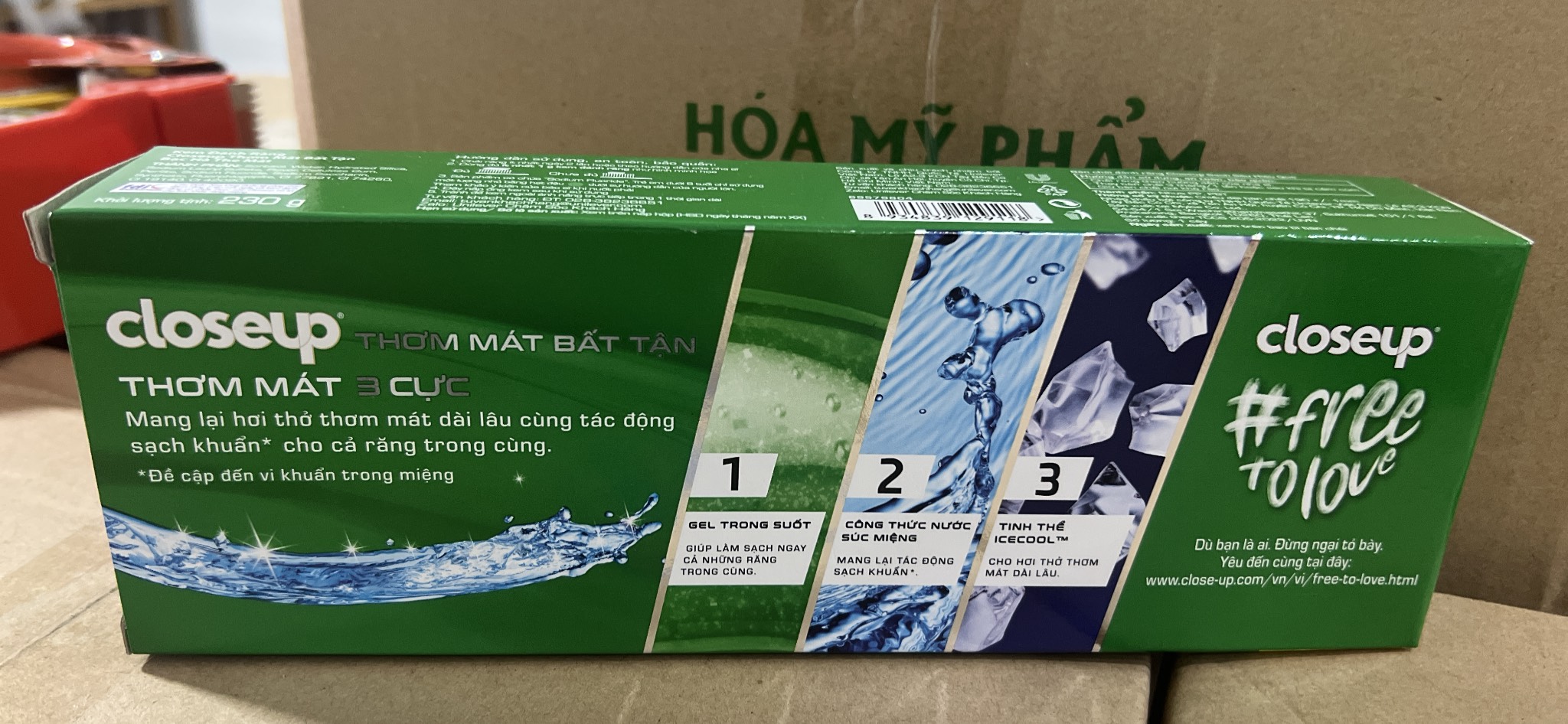 Kem Đánh Răng Closeup 180gr + 1 Tuýp 50g