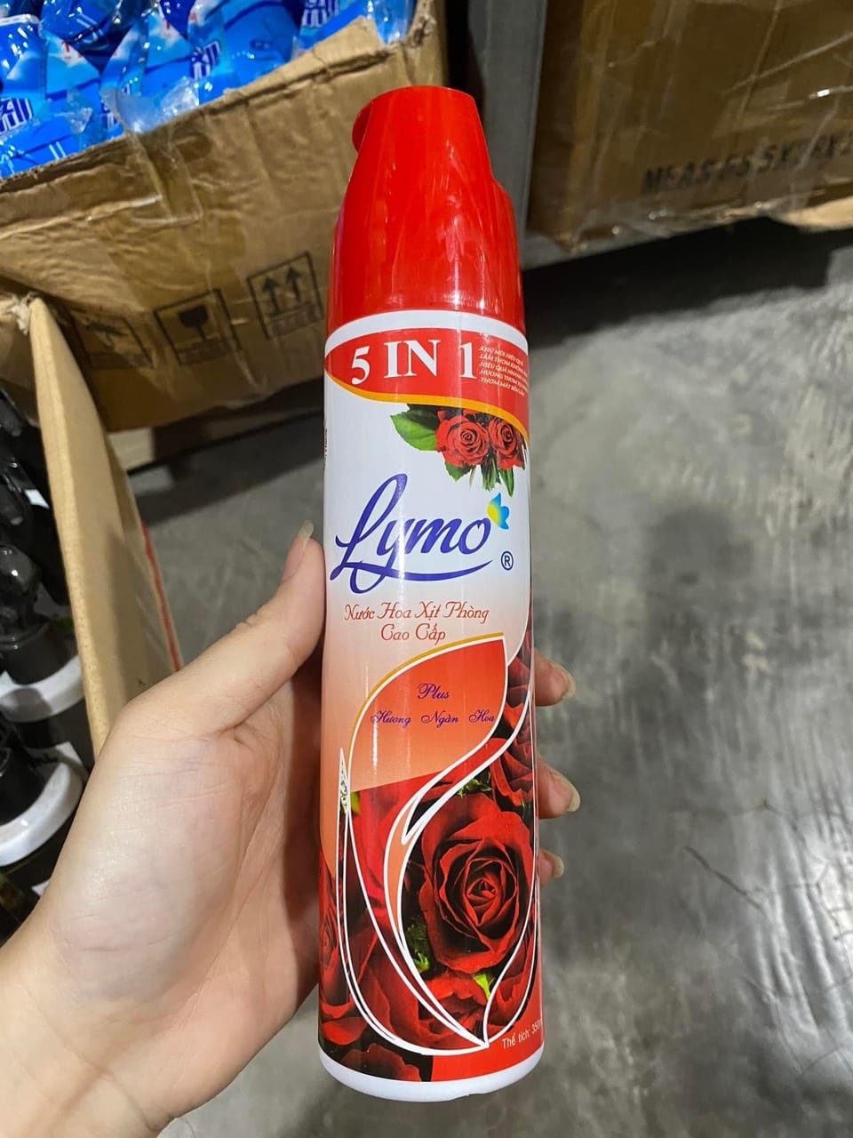 Xịt thơm phòng lymo
