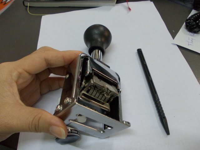 Máy đóng 6 số SureMark SQ-3366 - Auto Numbering machine