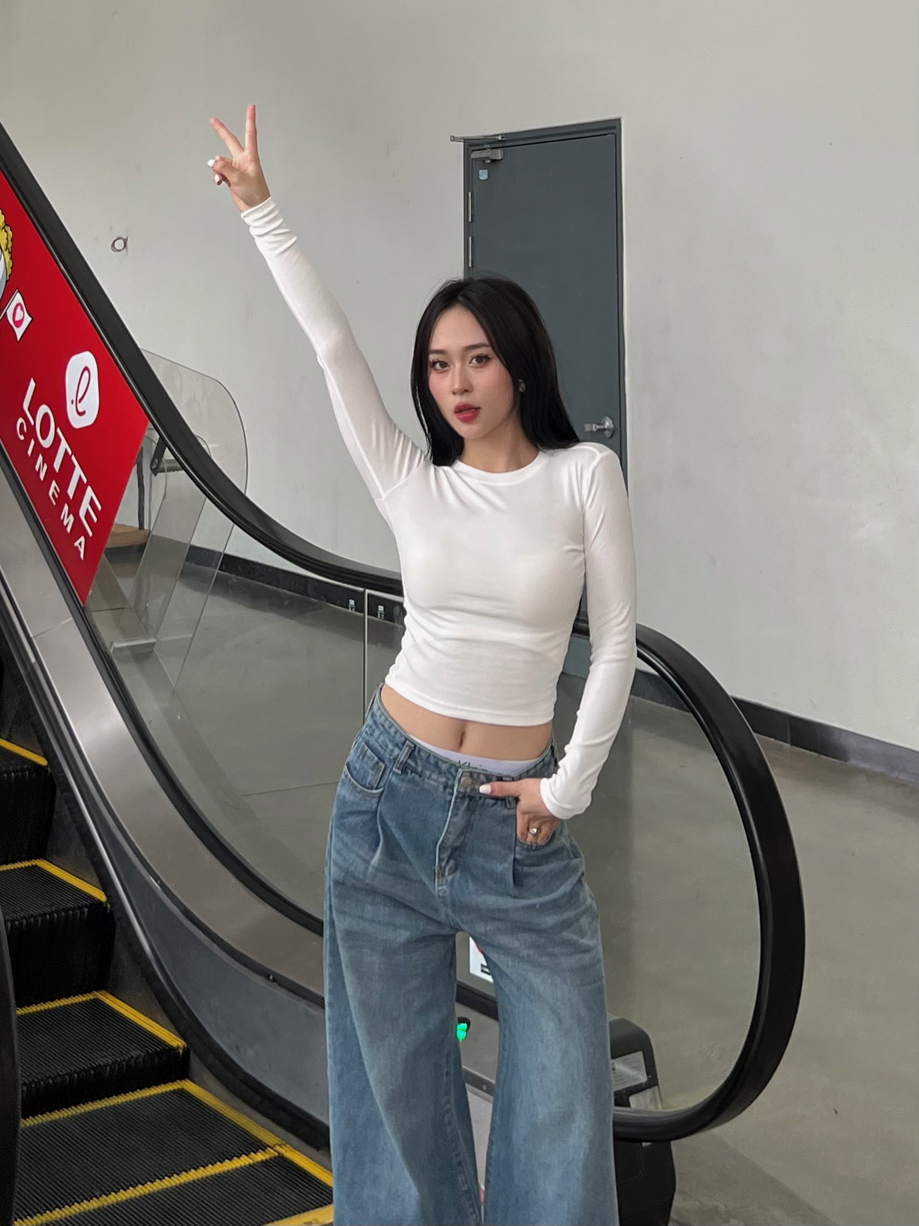 Áo len zip dáng croptop cổ tròn dài tay - 247StoreFashion - Aoziptrondaitay54_P5K4
