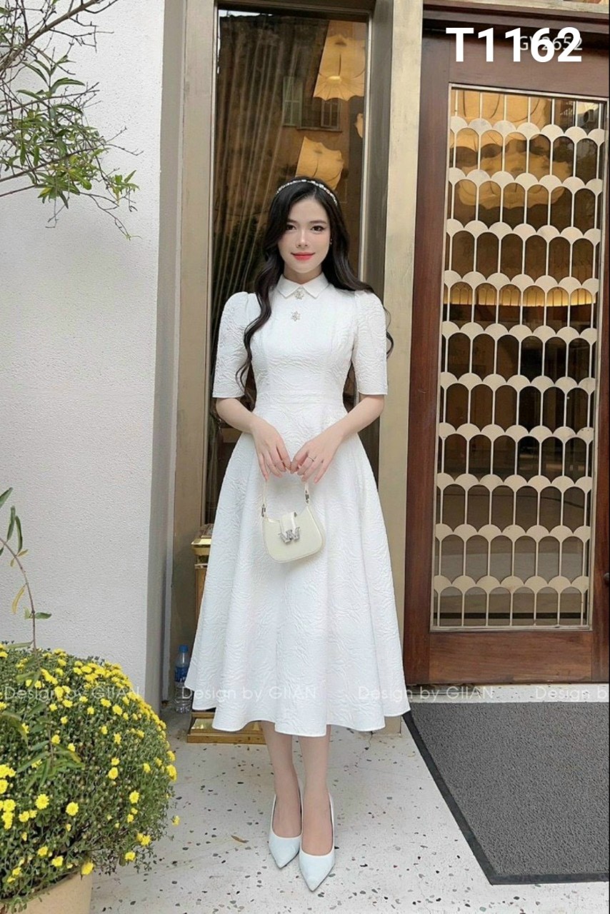 Đầm gấm tay lở dáng xoè kèm phụ kiện gấm tapta T1162