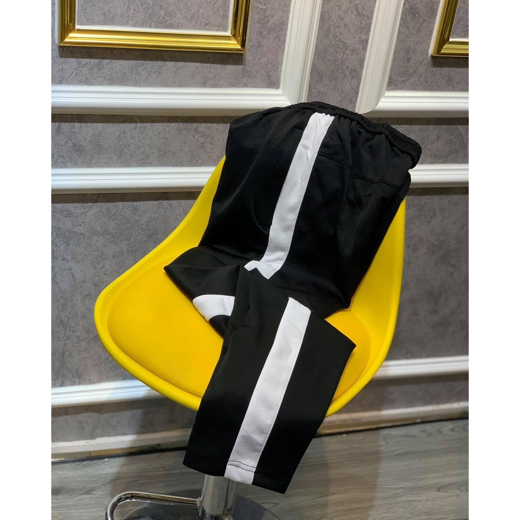 Quần jogger Nam Ba Sọc Thun poly ống bó [̀ ]