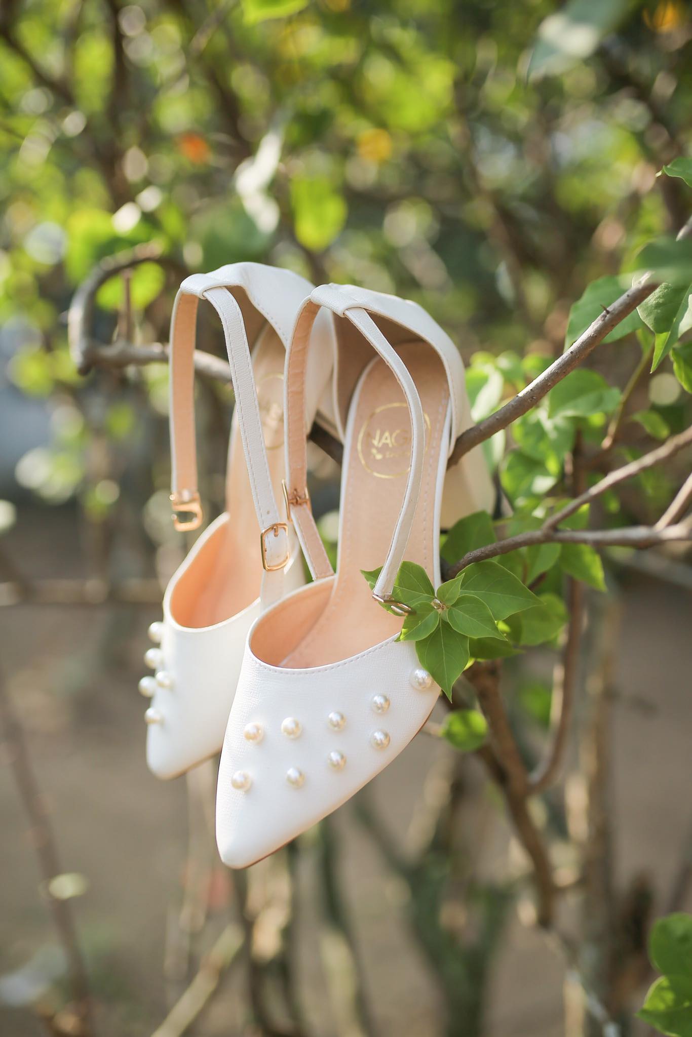 [9-11/9] VOUCHER 100K] GIÀY CAO GÓT NAGASHOES MŨI NHỌN ĐÍNH NGỌC TRAI NHÂN TẠO 7P NAC130