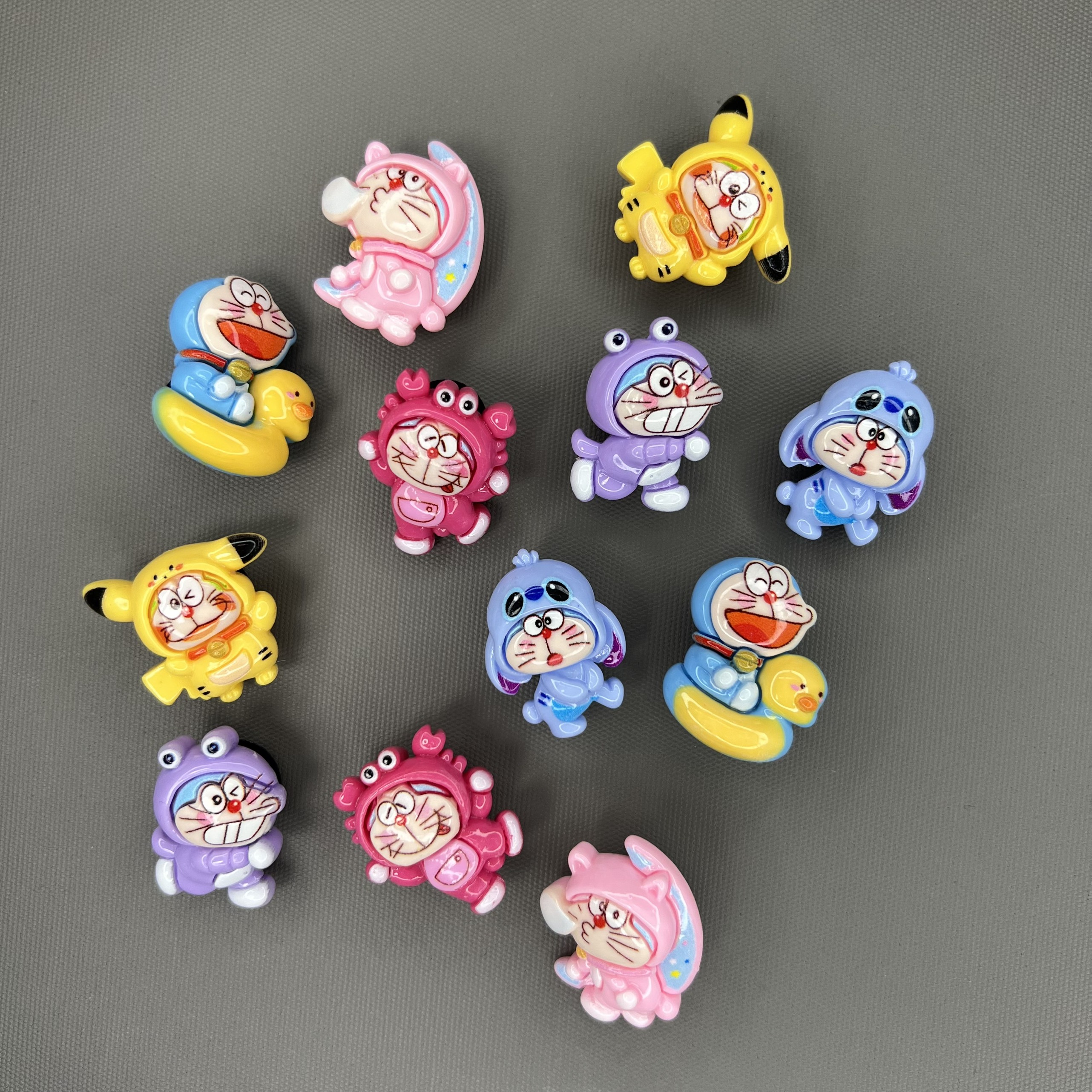 Bộ 12 jibbitz, sticker, charm 3d chủ đề doremon diy mayto nhựa cứng gắn dép crocs, cross, dép sục, cá sấu jb-64