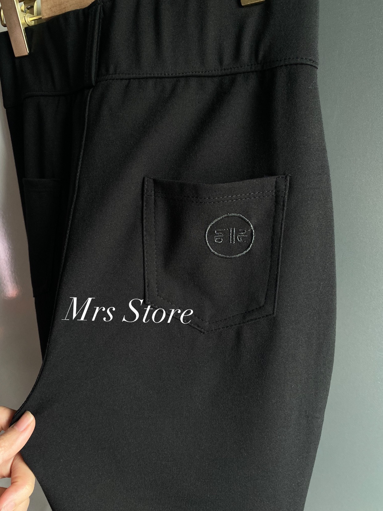 Legging Umi 2 nút cạp cao ôm gọn bụng siêu tôn dáng