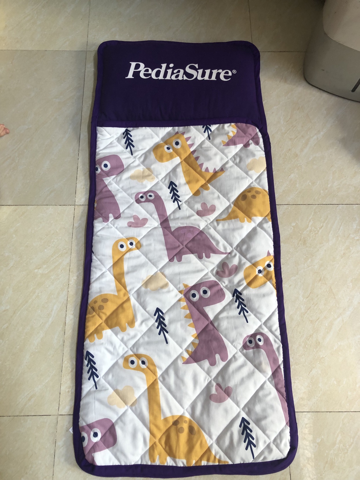 Bộ mền gối ngủ quà từ Pediasure