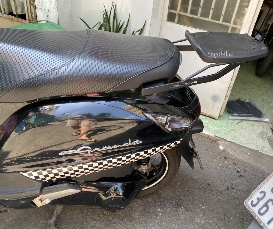Baga sau givi Yamaha Grande