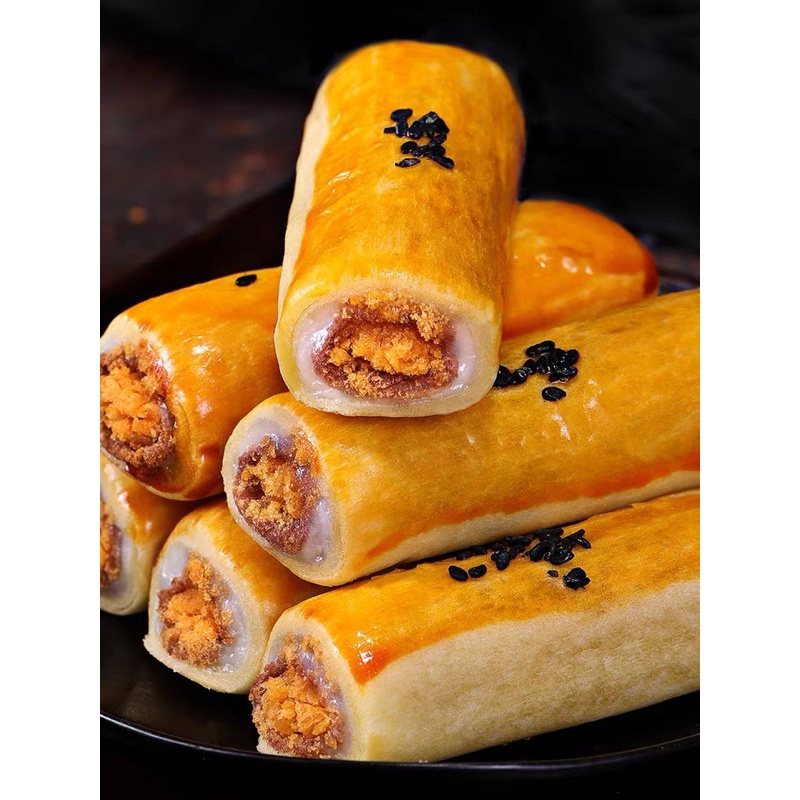Bánh cuộn trứng muối siêu ngon