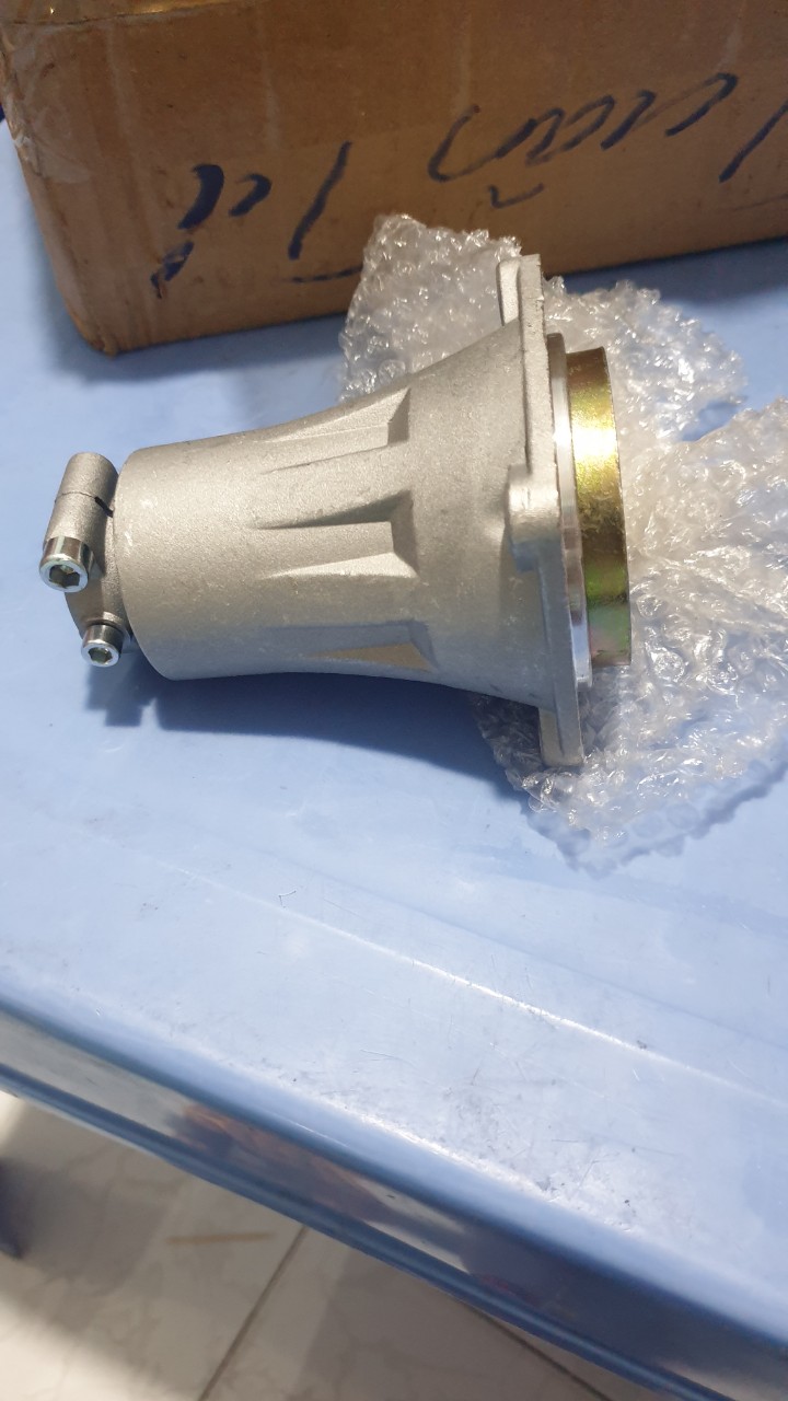 Bắp chuối dùng cho máy cắt cỏ 2 thì . 24mm  - 7 Khía