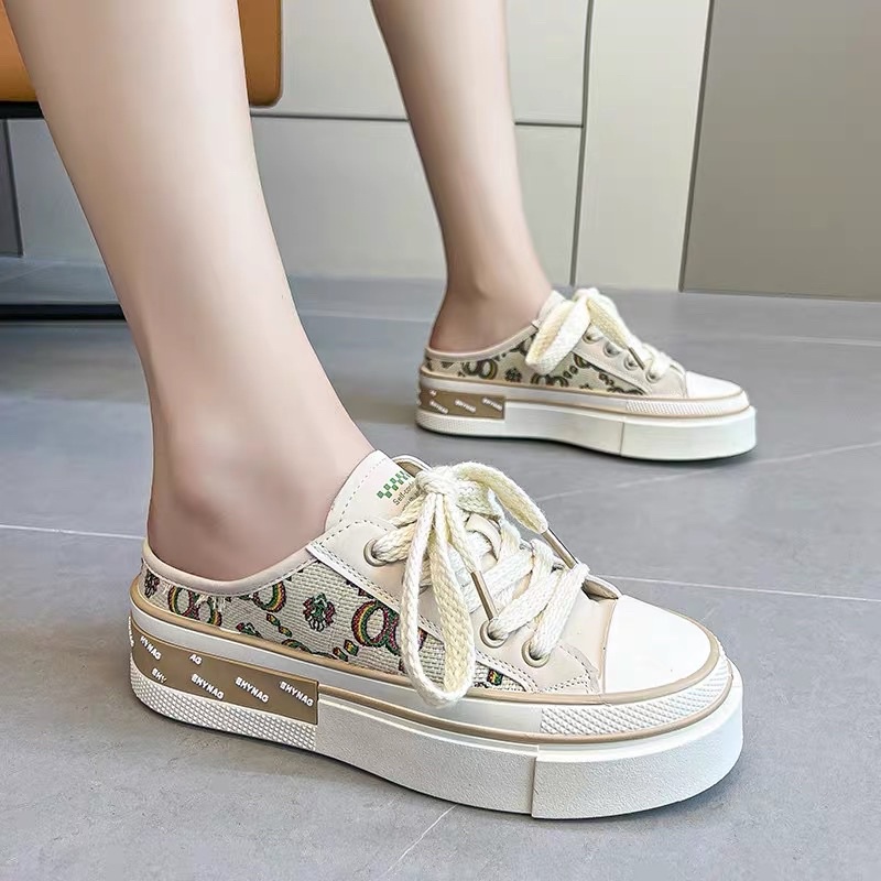 Giày Sục Thể Thao Nữ Chữ OO