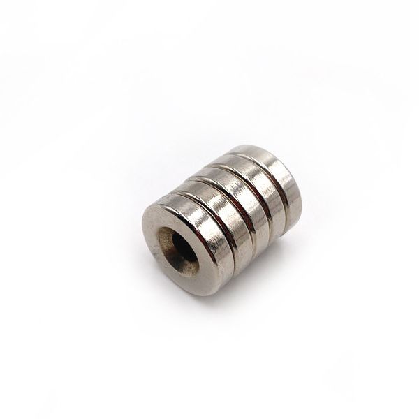 Round Magnet 20X5 with 5mm Holes, Strong Magnetism N35
