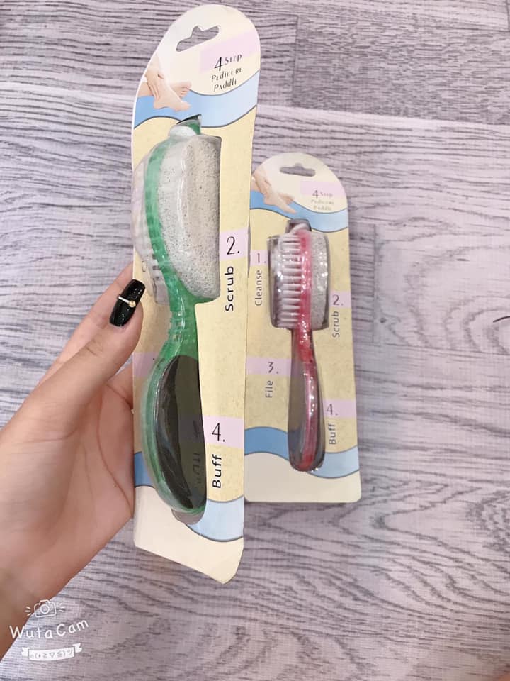Đá bọt biển chà gót chân trắng hồng