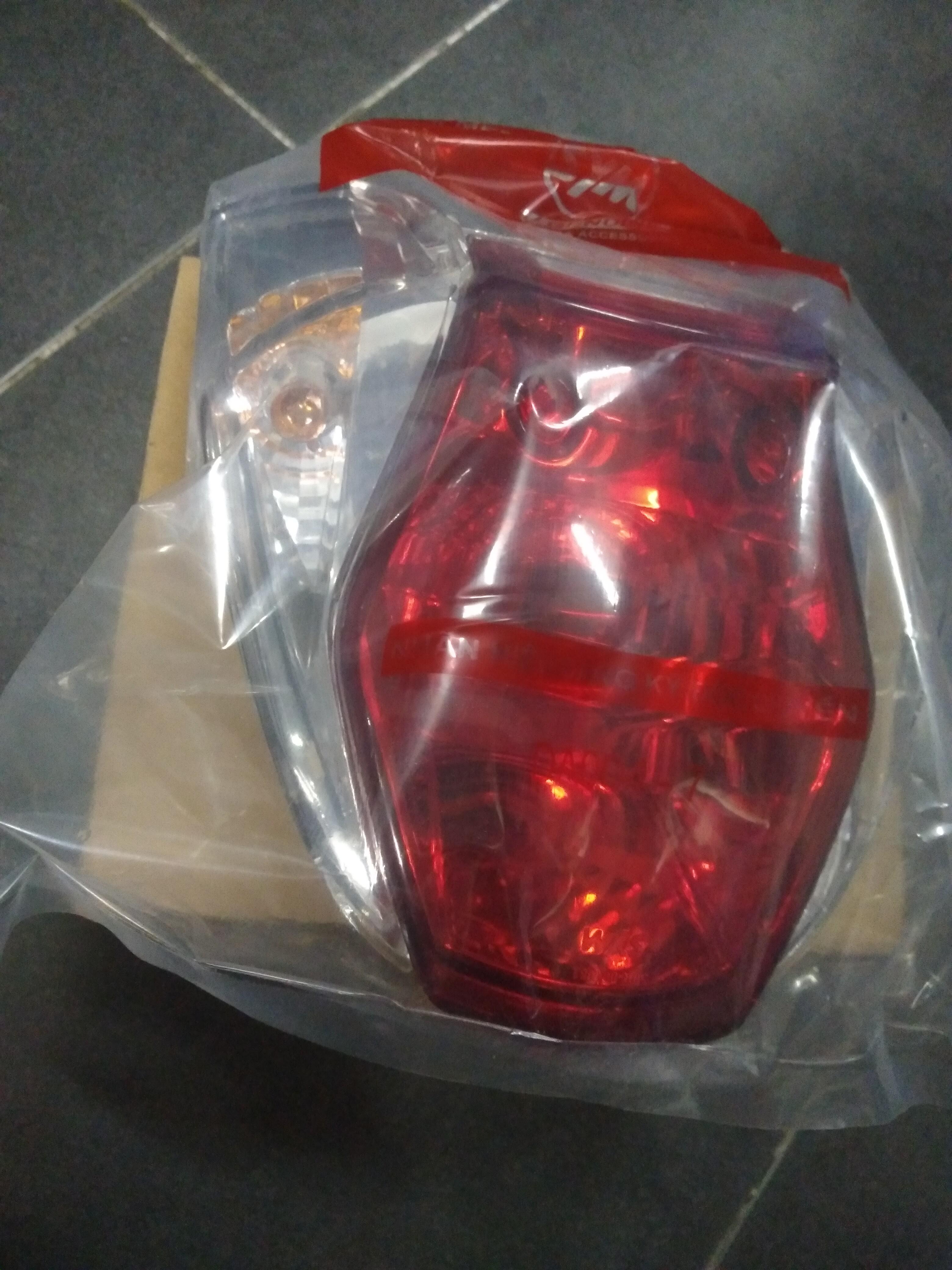 Cụm đèn hậu xe  sym Elegant 50cc-100cc
