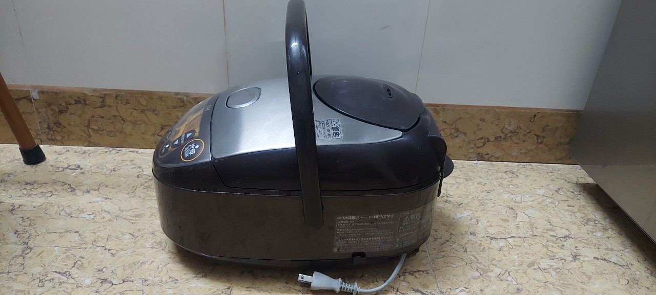 Nồi cơm điện cao tần Zozirushi 1L nhật bãi