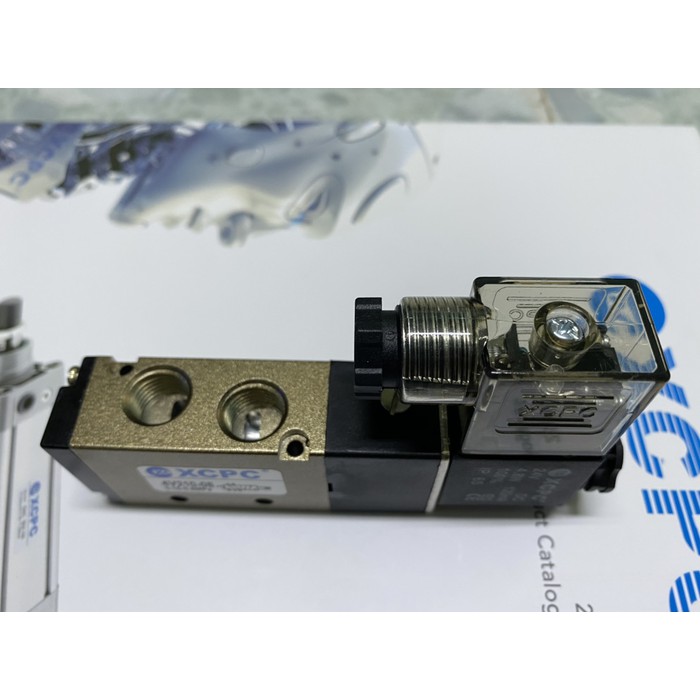 Van điện từ khí nén 4V210-08 XCPC