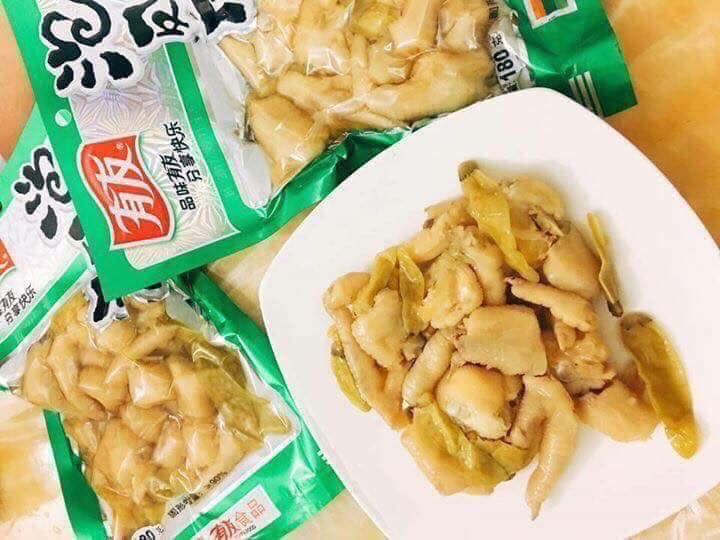 Combo 5 gói chân gà cay yuyu 100g gói xanhchân gà cay yuyu trùng khánh 100grchân gà cay nội địa trung chân gà cay