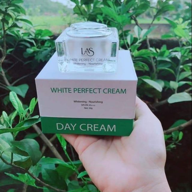 KEM DƯỠNG TRẮNG DA TỪ PHÔI THỰC VẬT