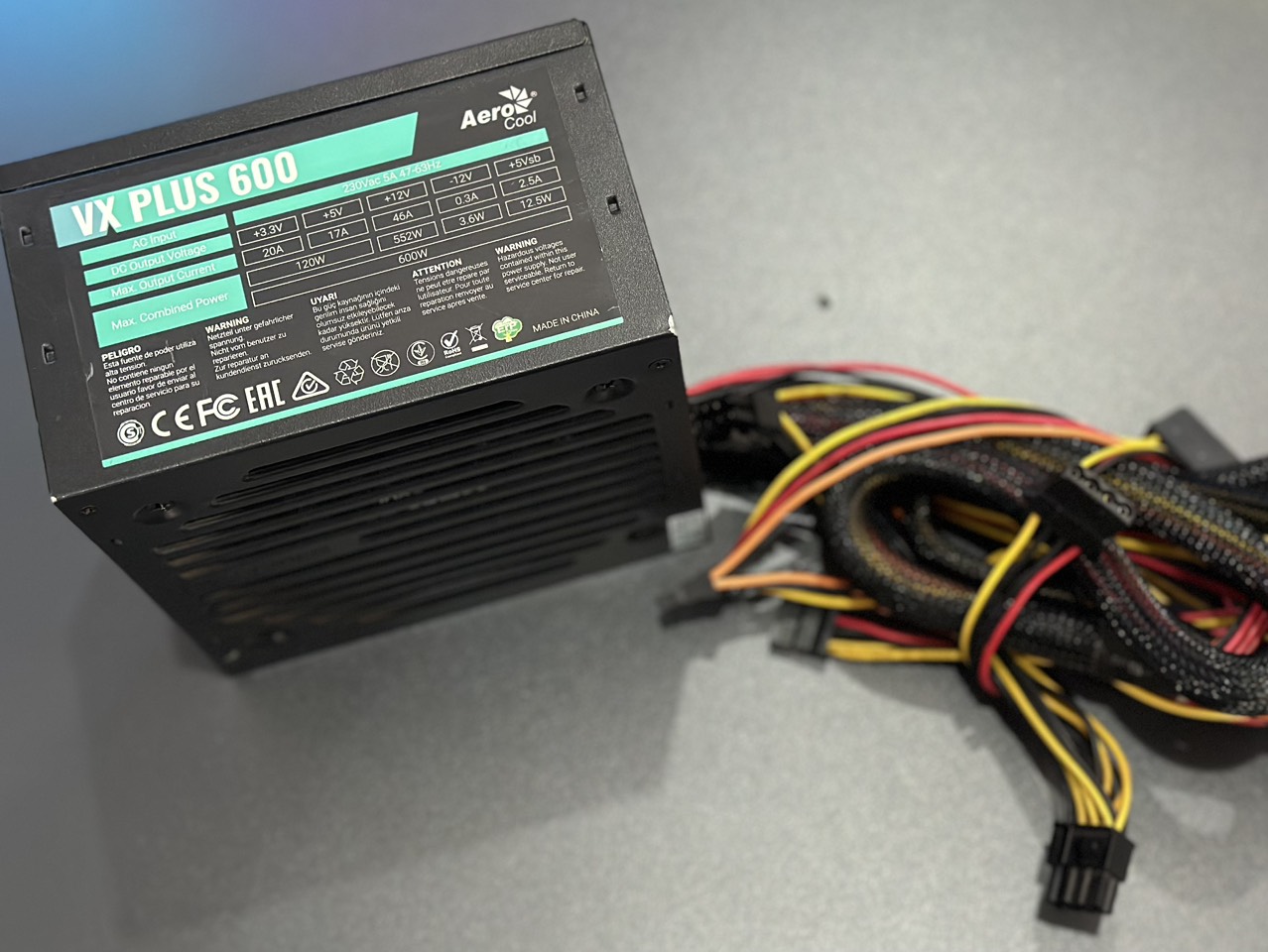 Nguồn Aerocool Plus 600W Cũ (Bảo hành 05/2023)