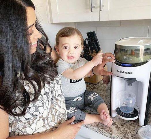 Máy pha sữa tự động Baby Brezza Formula Pro Mẫu mới