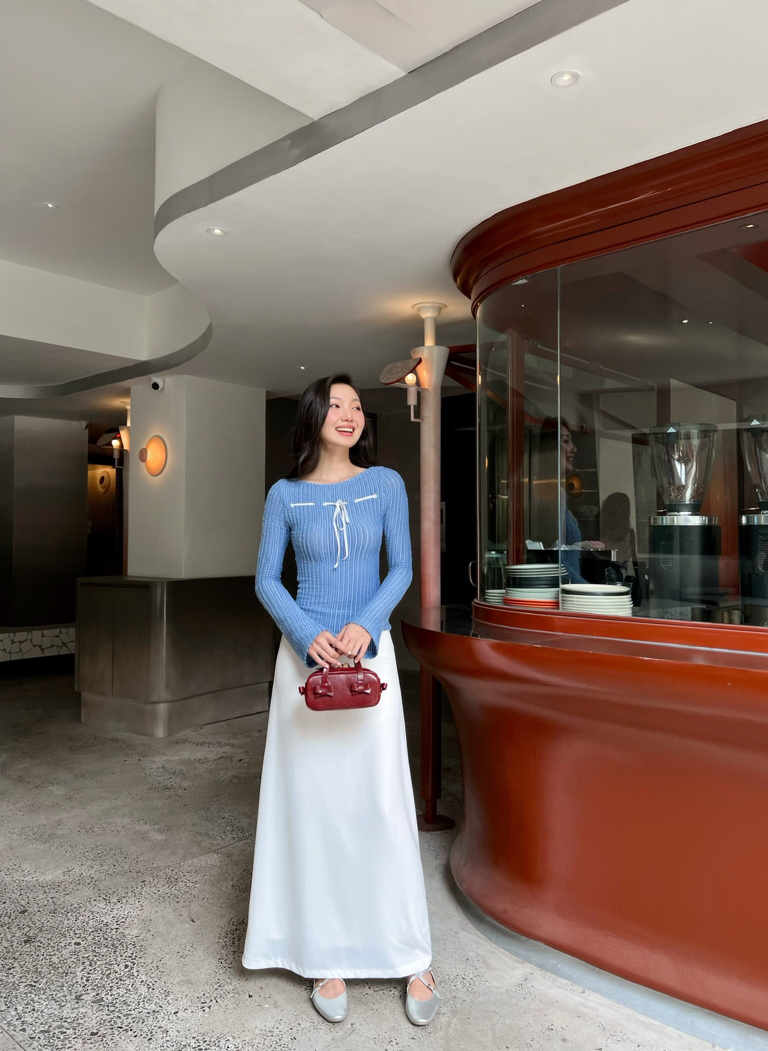 MÌ - CHÂN VÁY LỤA DÀI JUGI - JUGI SATIN SKIRT