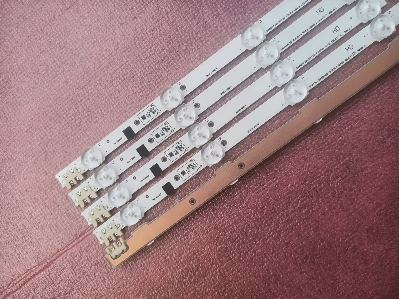 Bộ led tivi samsung 32f4000 32f4100 32f4500 325000 mới 100% hàng zin hãng bộ 5 thanh mỗi thanh 9 bóng 3v