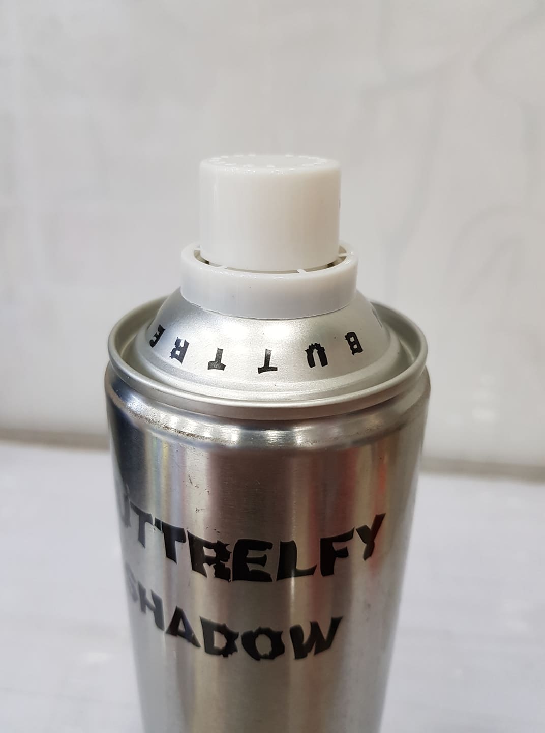 Keo Xịt Cứng Tóc Butterfly Shadow 600ml Hoặc 320ml