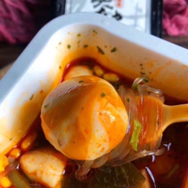 MIẾN HẢI SẢN CÓ VIÊN THẢ LẨU