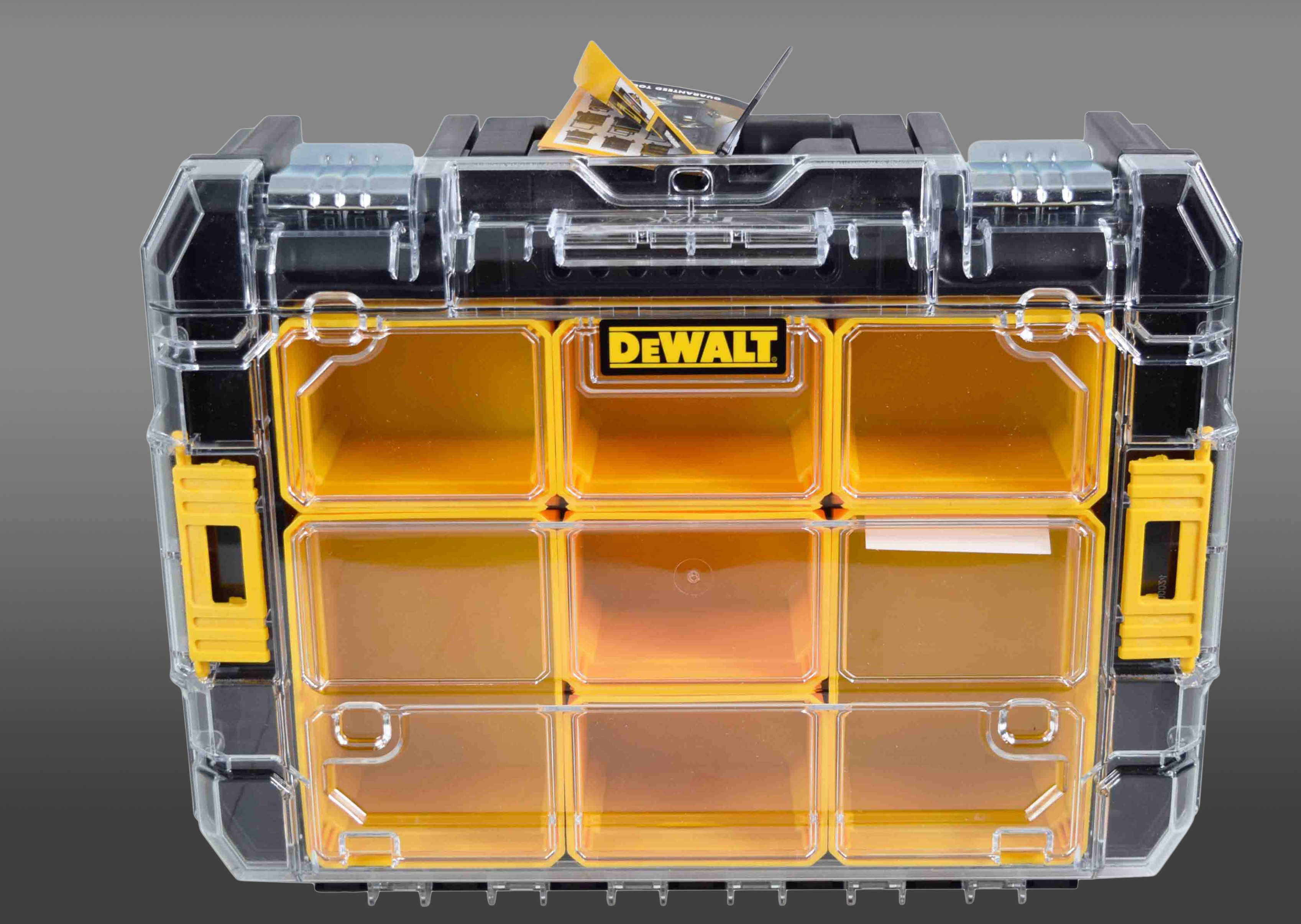 DEWALT Hộp dụng cụ nhựa DWST17805