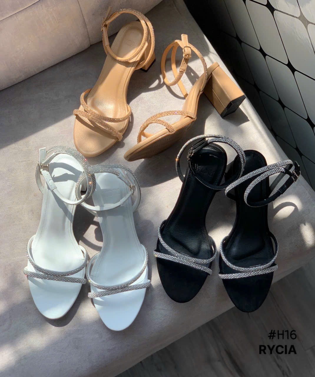 Sandal 7F gót vuông đính đá