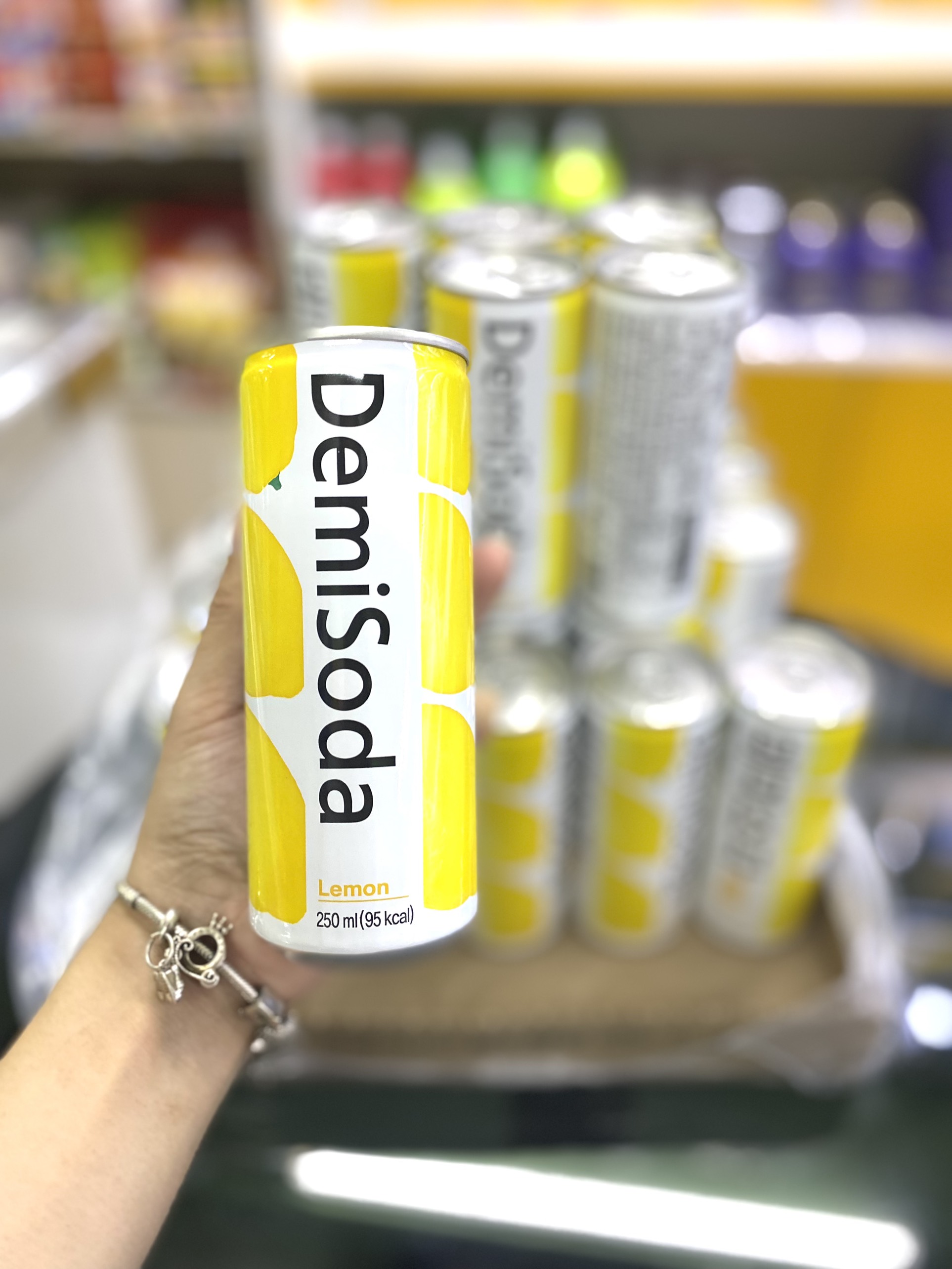 SODA TRÁI CÂY DEMI HÀN QUỐC (LON)