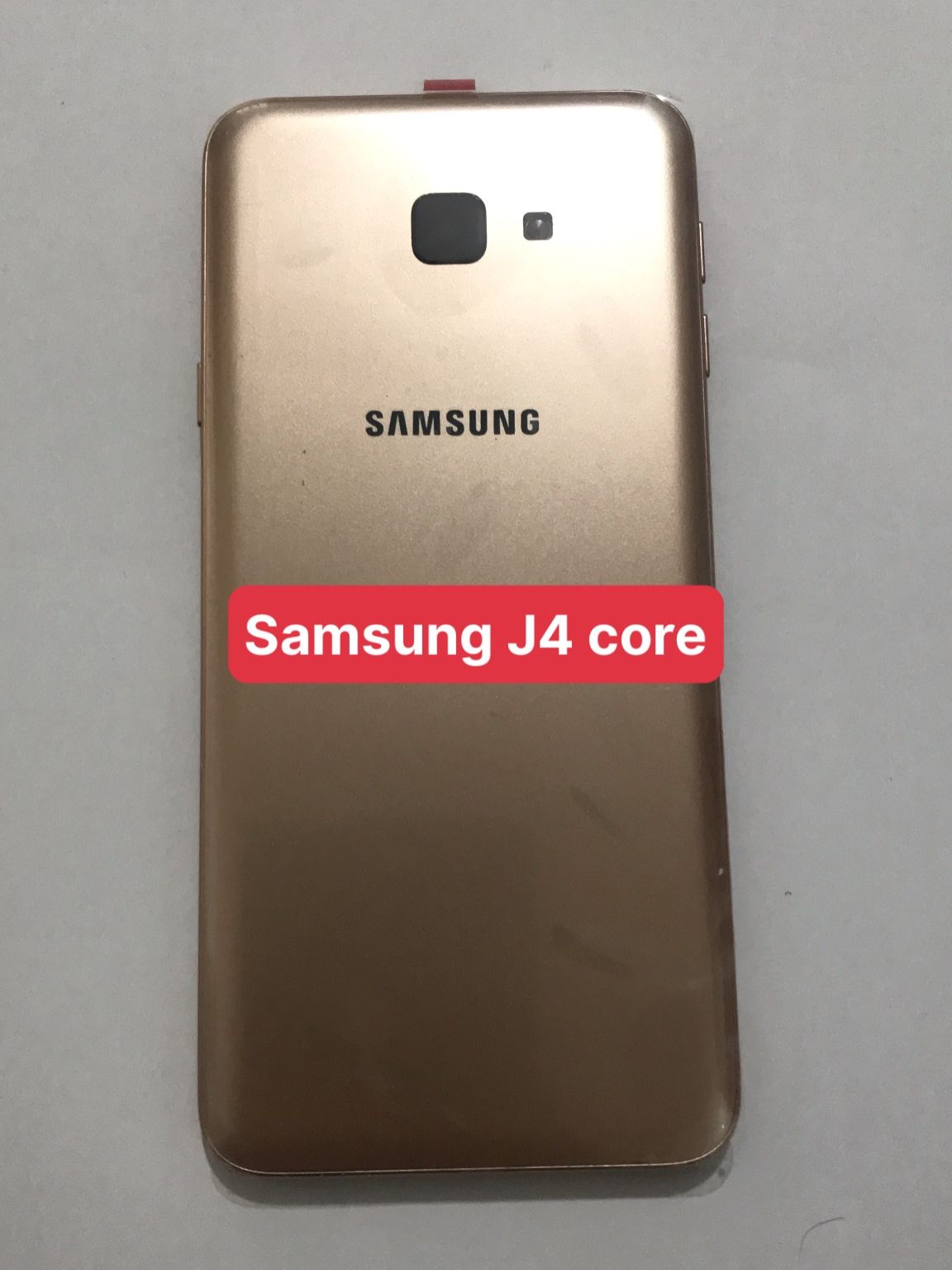 Bộ vỏ Samsung J4 core ( bộ gồm lưng ,sườn ,nút bấm ,kính camera )