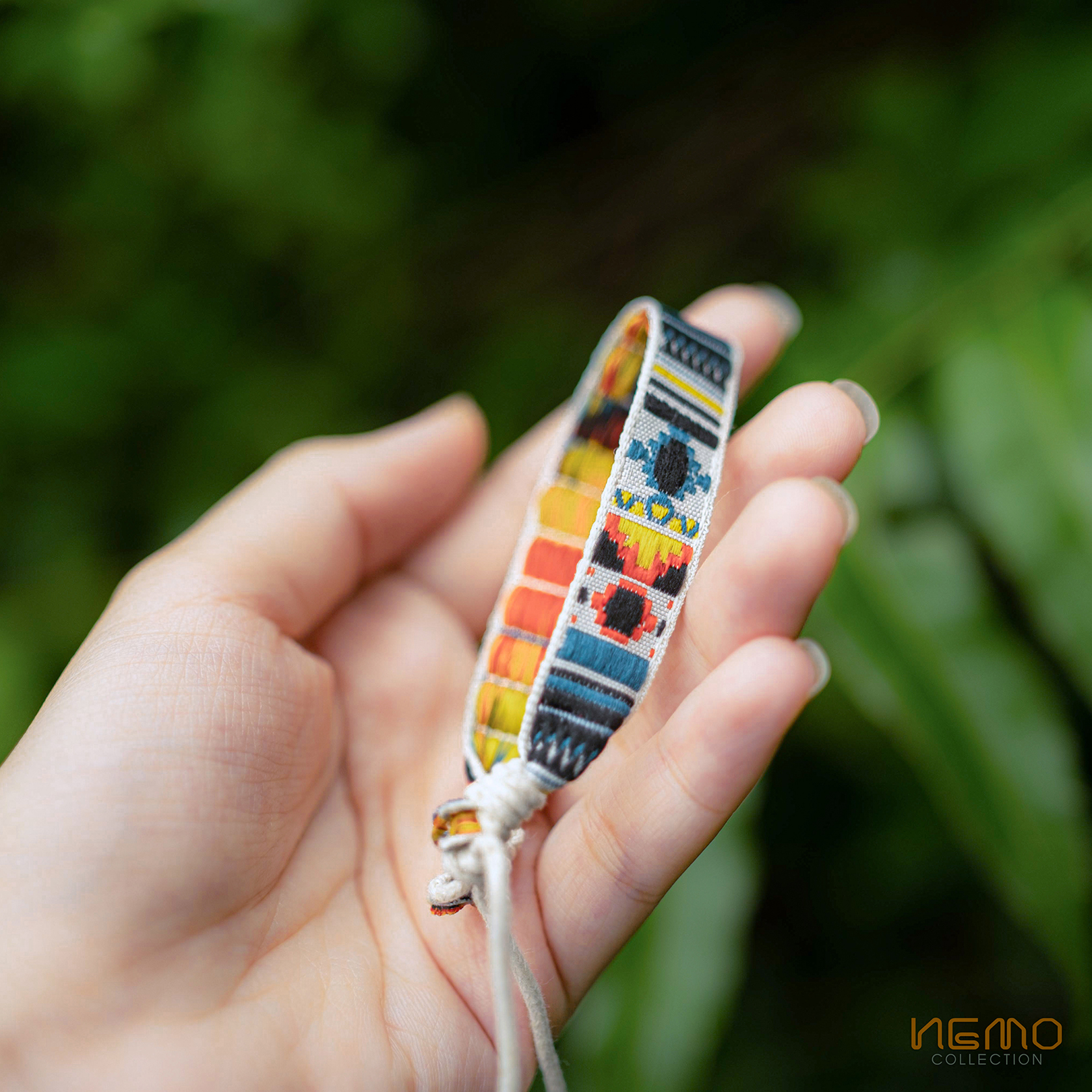 Vòng tay thủ công thổ cẩm Nemo Handmade - DTHA