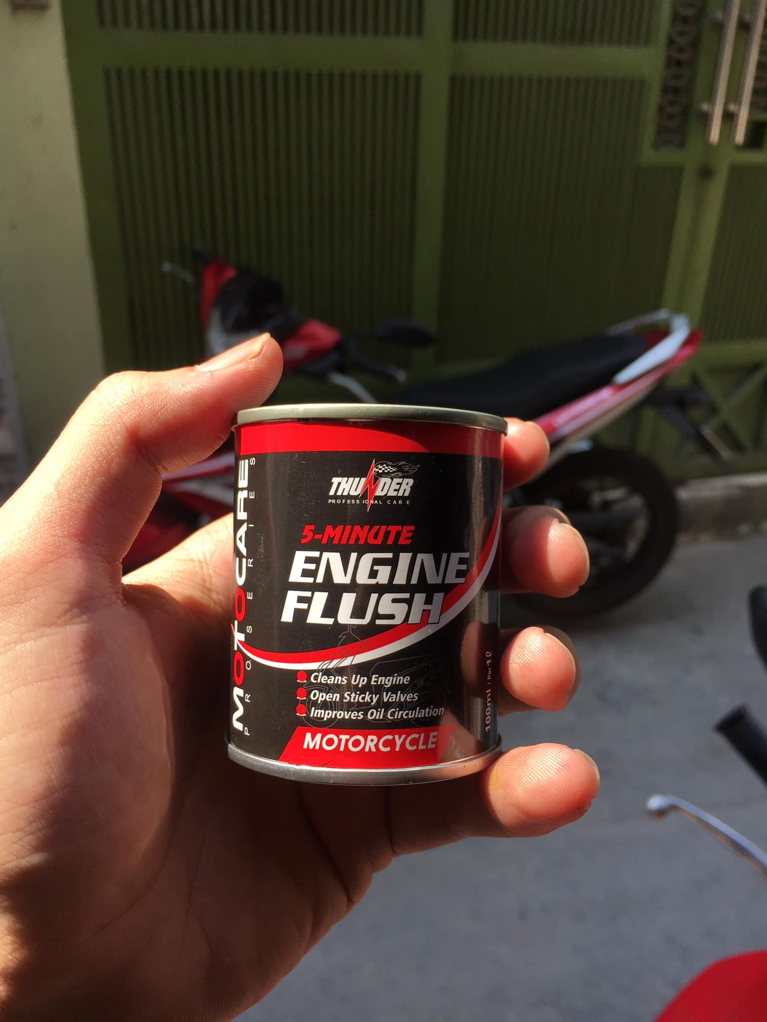 Dung dịch súc rửa động cơ Thunder Engine Flush 80 ml