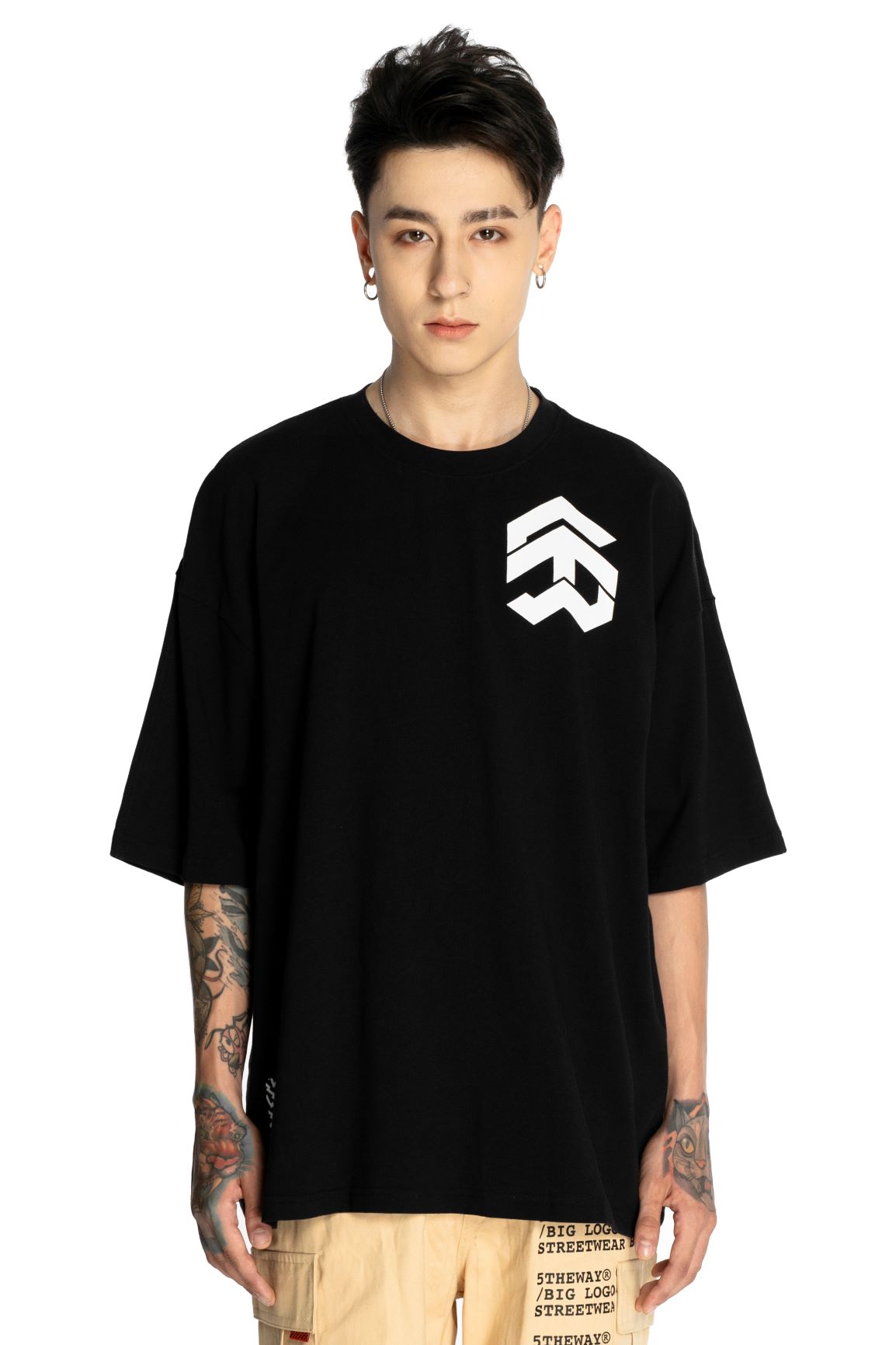 5THEWAY® /solid/ OVERSIZED TEE™ in BLACK aka Áo Thun Đen Tay Ngắn