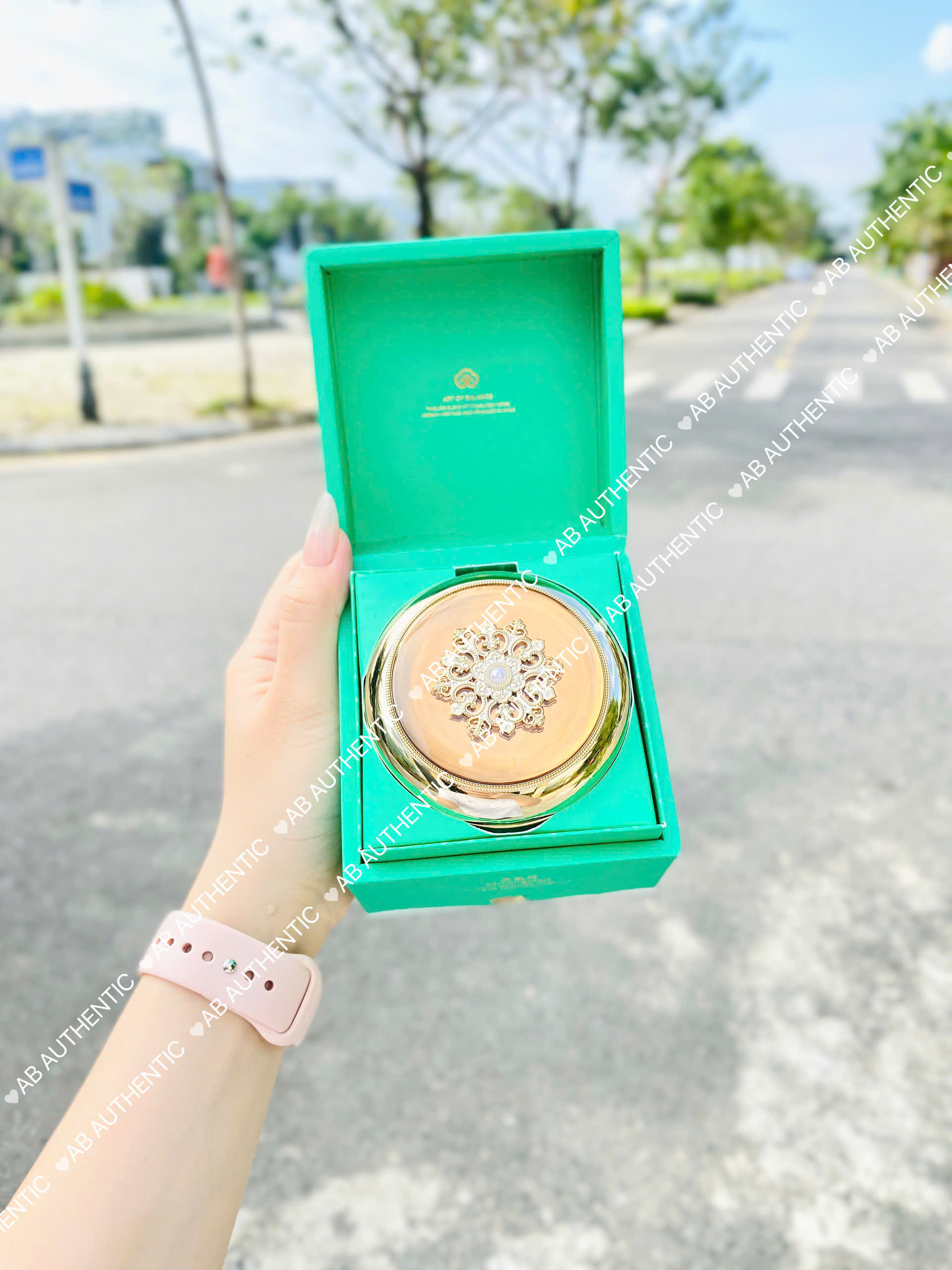 phấn nước Whoo hoa hiên cheongidan Radiant Essence Cushion - AB AUTHENTIC