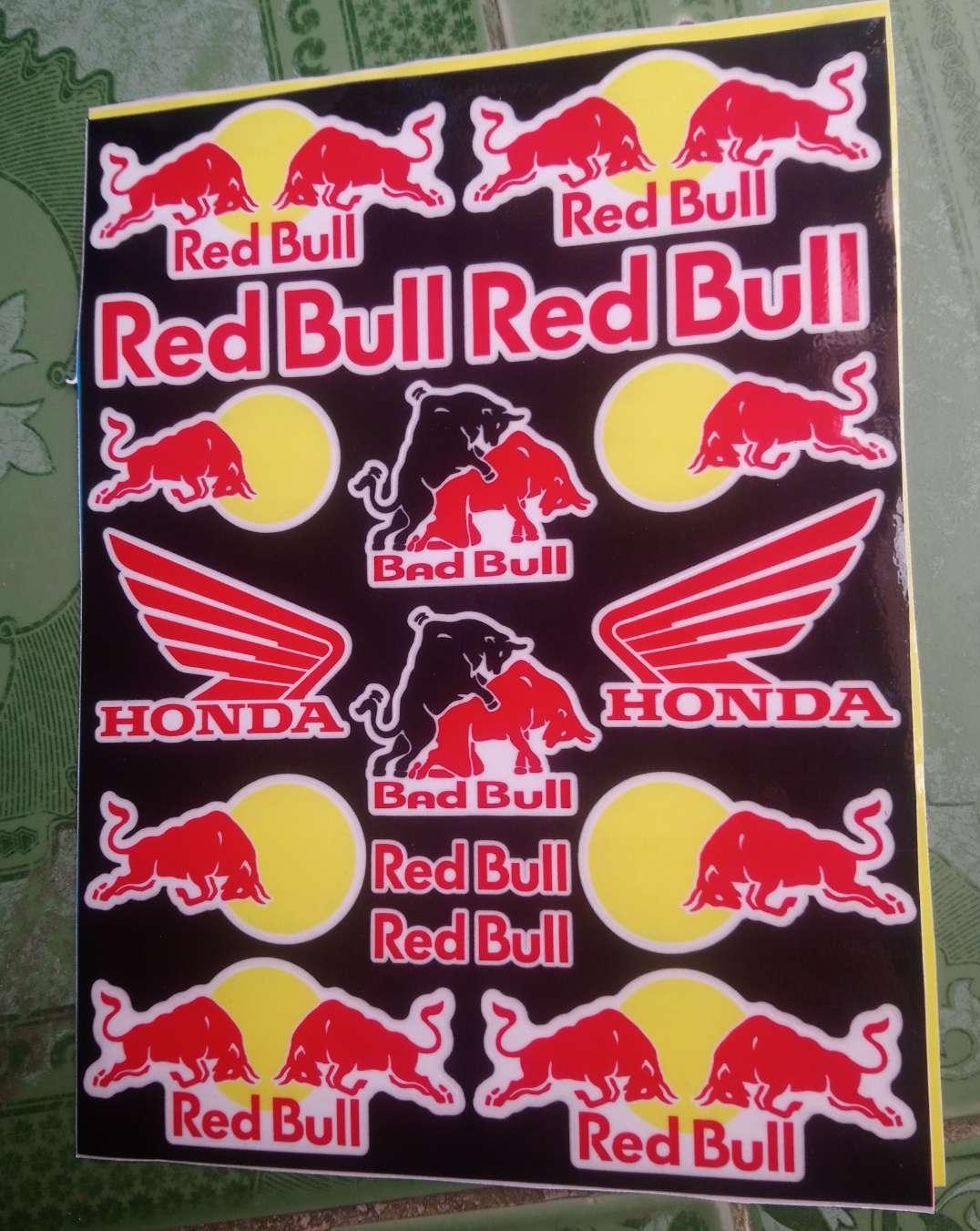 Logo tấm redbull