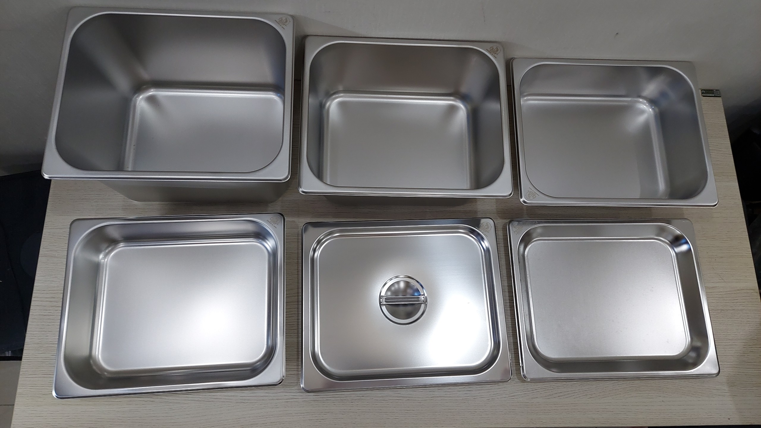 Khay inox GN 1/2 đựng thực phẩm buffet nhiều kích thước