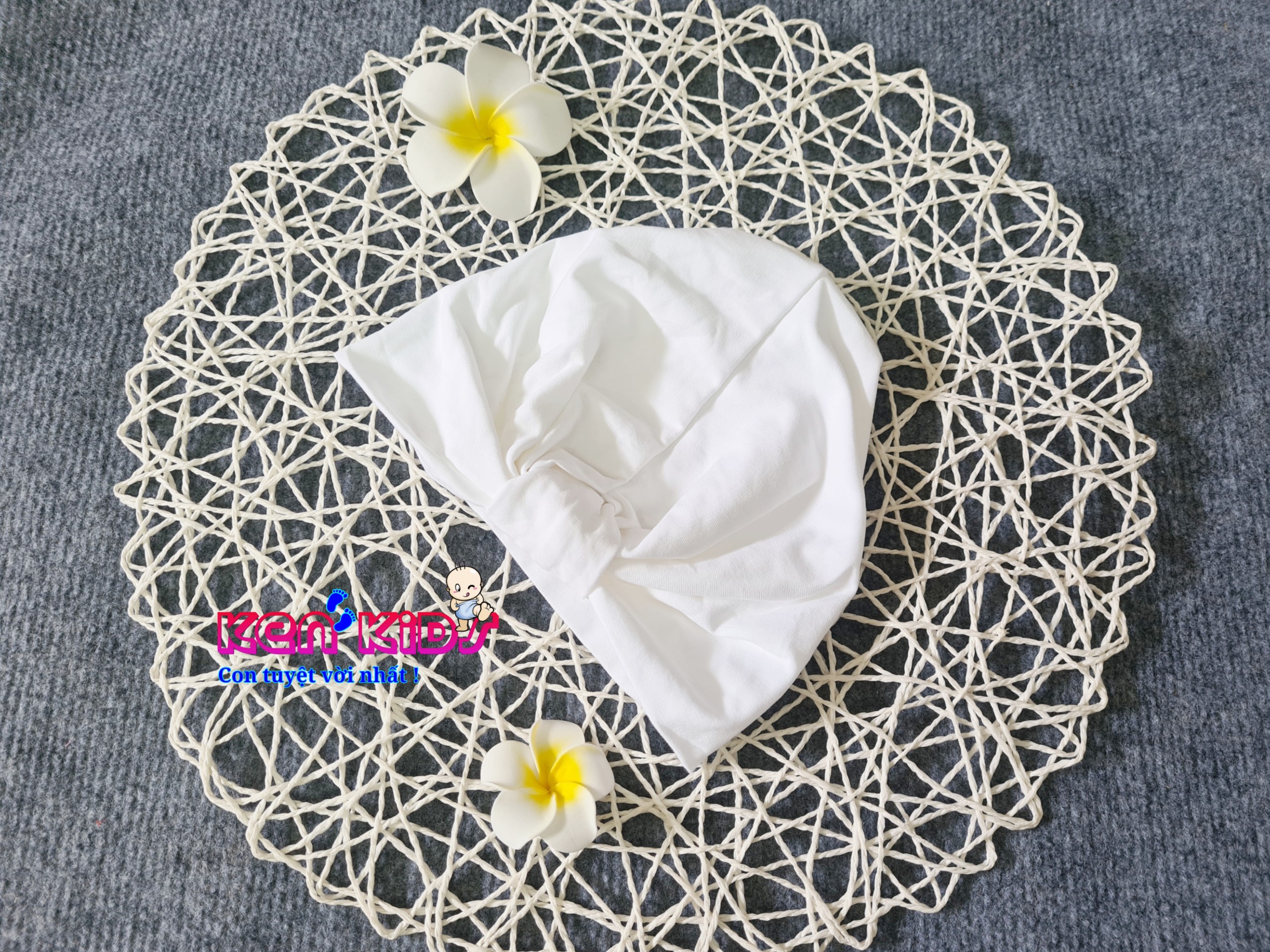 (5-10kg) Nón mũ Turban kiểu Ấn màu trắng cho bé