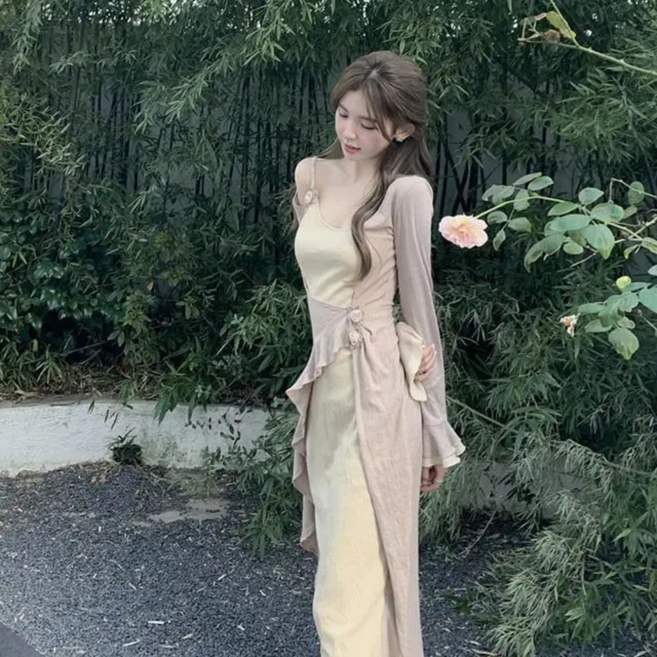 Đầm Dài Trễ Bên Vai Nữ Tính Phong Cách Tiểu Thư