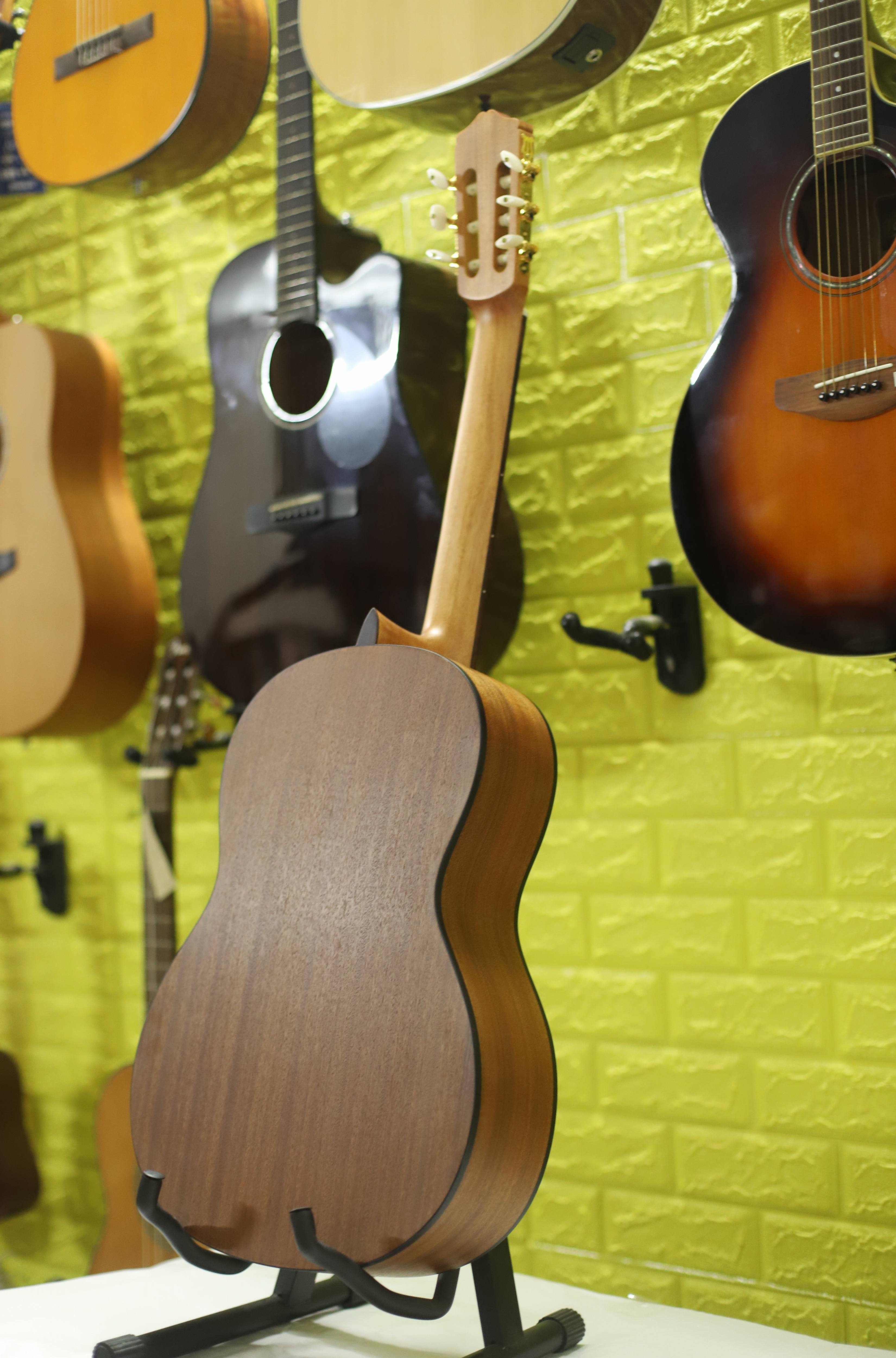 ĐÀN GUITAR CORDOBA NYLON PROTEGE C1M 02685