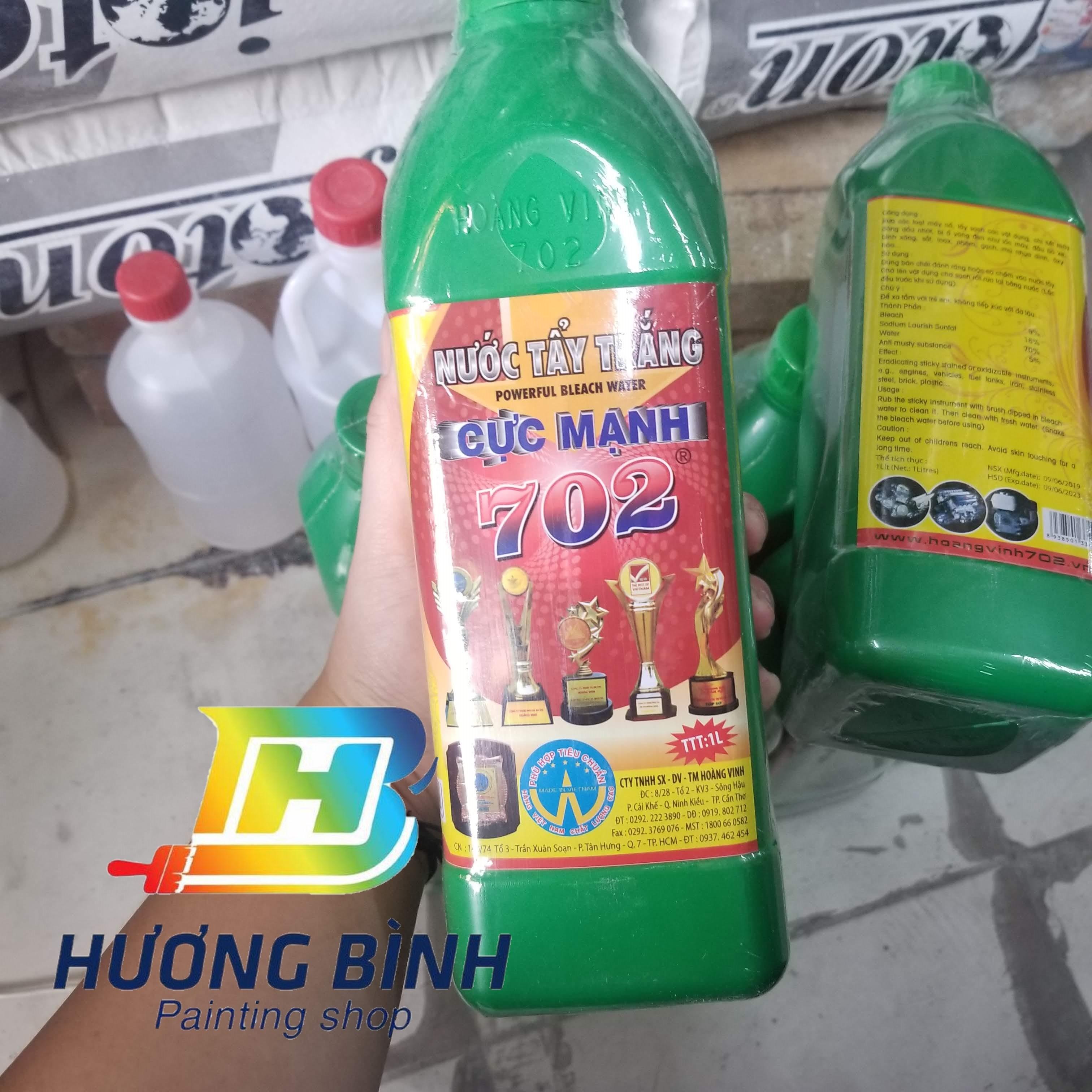 Nước tẩy trắng siêu mạnh 702 - chai 1L ( vệ sinh sạch lốc máy, đầu bò xe, bình xăng,...)