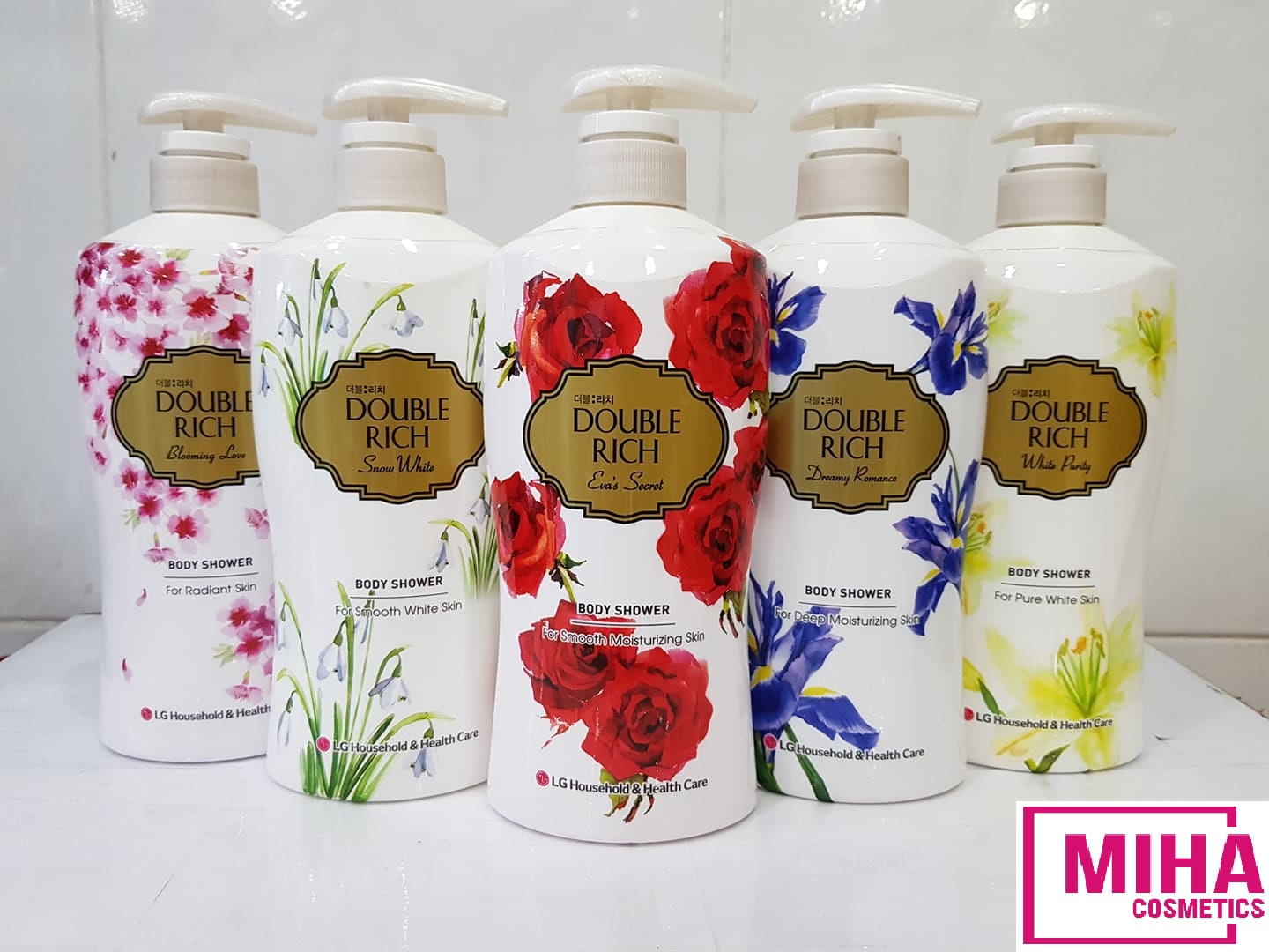 Sữa Tắm Hương Hoa Double Rich 550g