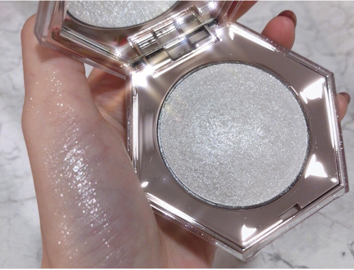 Phấn bắt sáng highlight kim cương
