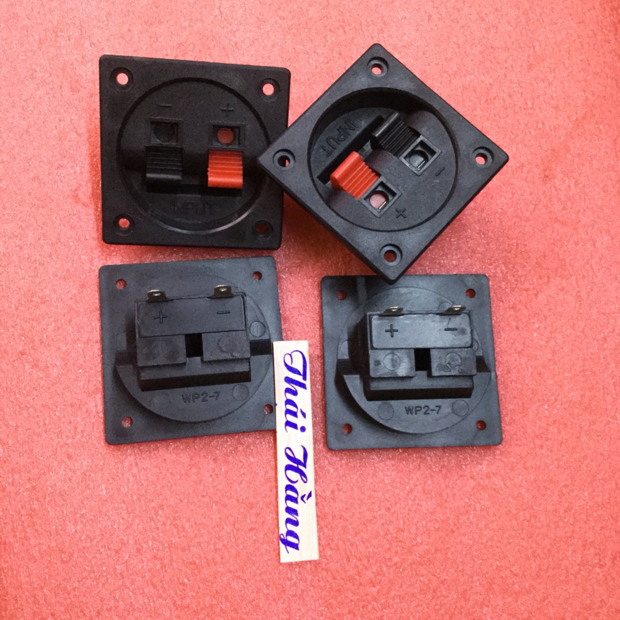 Trạm loa vuông WP2-7 giá cho 4 chiếc